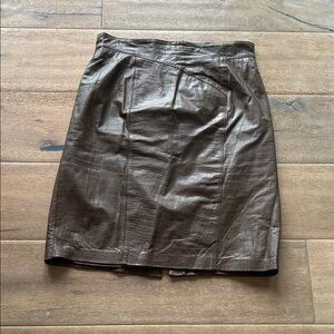 Vintage Chic Leather Pencil Skirt in Rich Brown